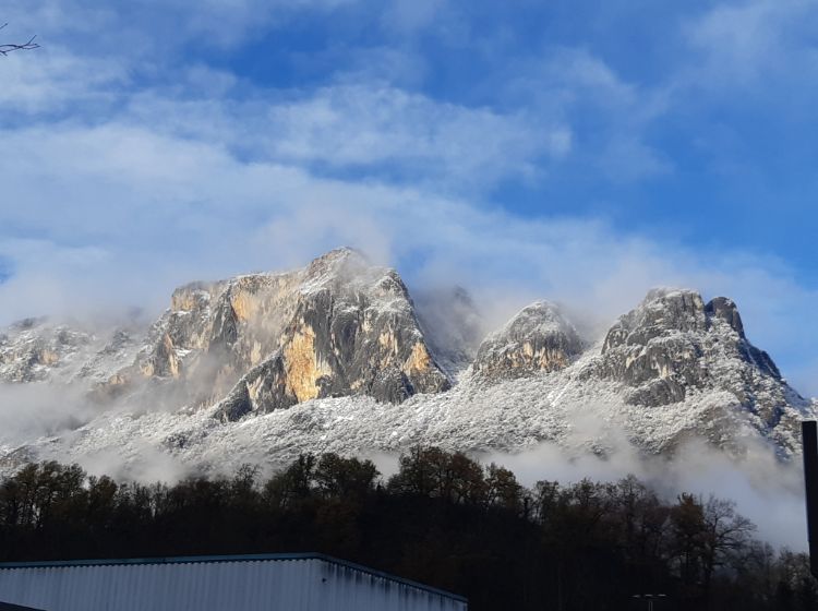 Montagne enneigée